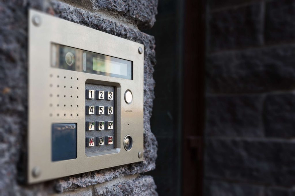 The Benefits of Using an Internal Intercom System - Smart Security